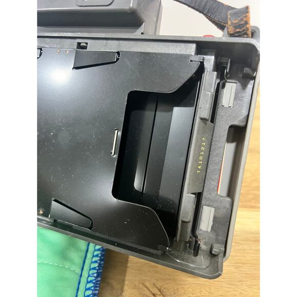 Vintage Polaroid Land Camera Automatic 125 in case with pamphlet - Picture 6 of 8